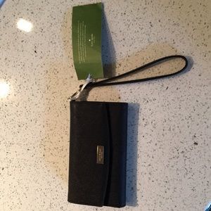 Brand new Kate spade wallet/wristlet, holds iPhone